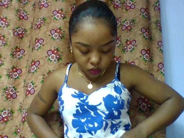 Elysa7 live cam on BongaCams