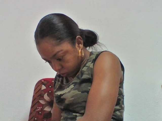 Elysa7 live cam on BongaCams