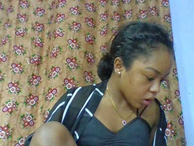 Elysa7 live cam on BongaCams
