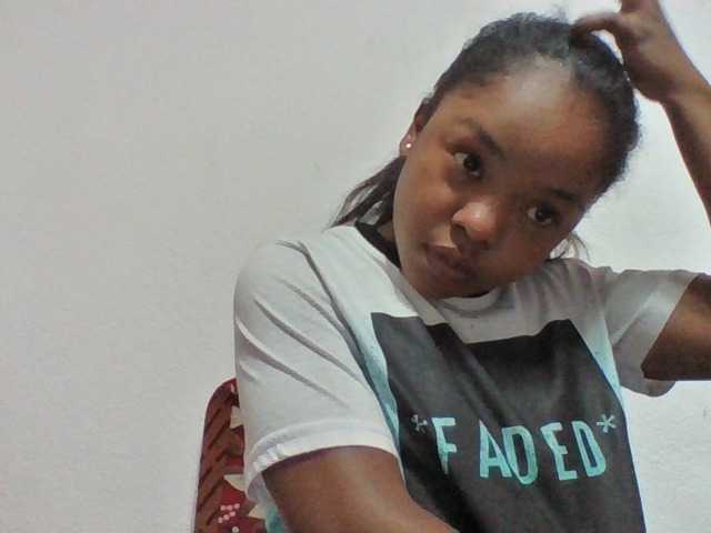 Elysa7 live cam on BongaCams