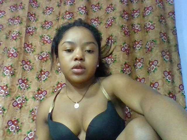 Elysa7 live cam on BongaCams