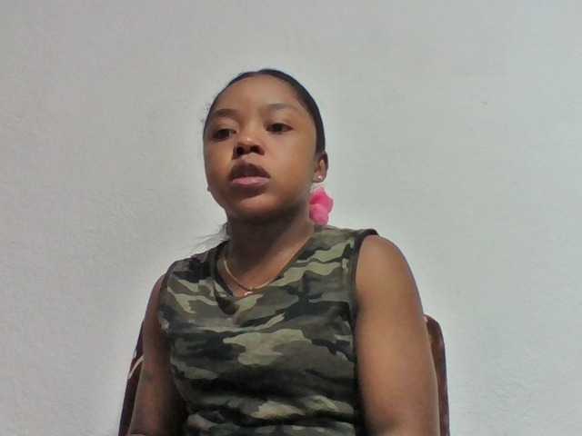 Elysa7 live cam on BongaCams