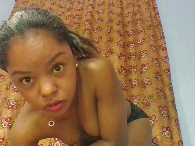Elysa7 live cam on BongaCams
