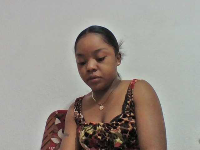 Elysa7 live cam on BongaCams