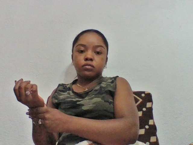 Elysa7 live cam on BongaCams