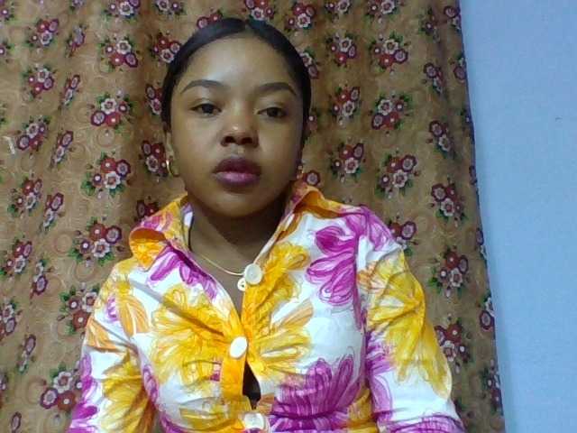 Elysa7 live cam on BongaCams