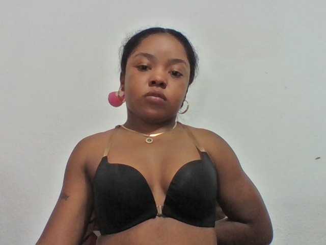 Elysa7 live cam on BongaCams