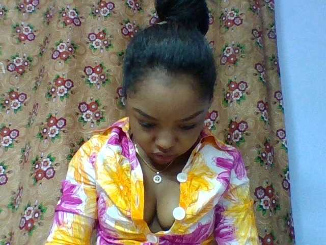 Elysa7 live cam on BongaCams