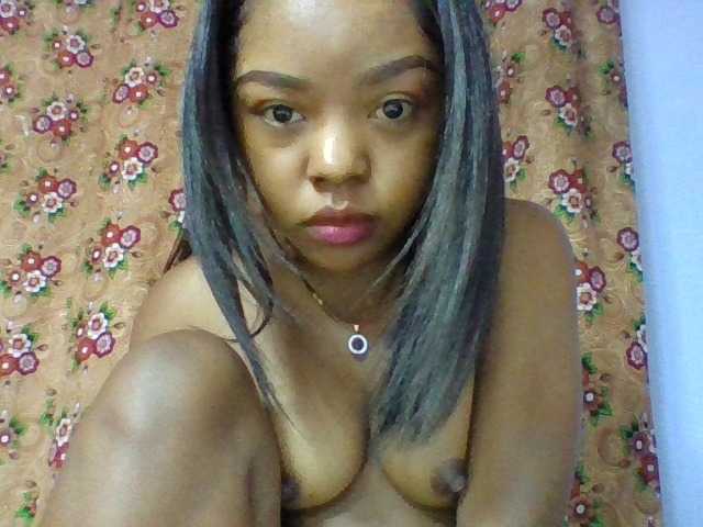 Elysa7 live cam on BongaCams
