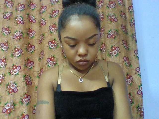 Elysa7 live cam on BongaCams