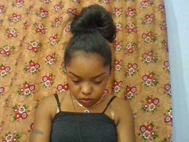 Elysa7 live cam on BongaCams