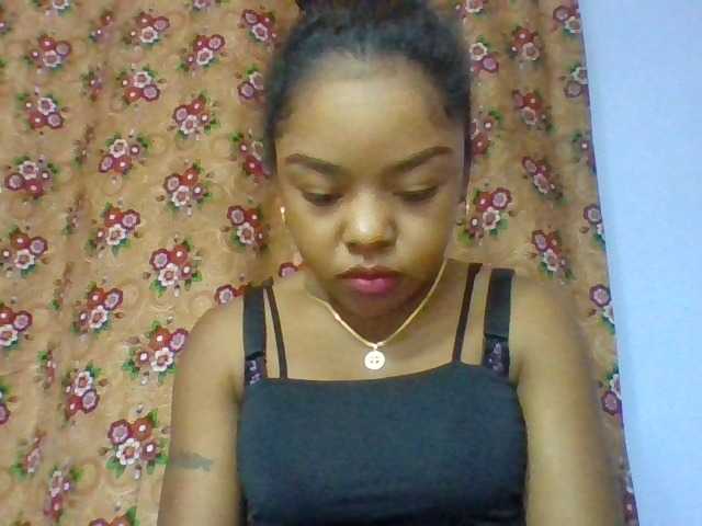 Elysa7 live cam on BongaCams