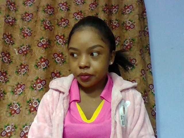 Elysa7 live cam on BongaCams