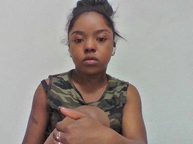 Elysa7 live cam on BongaCams