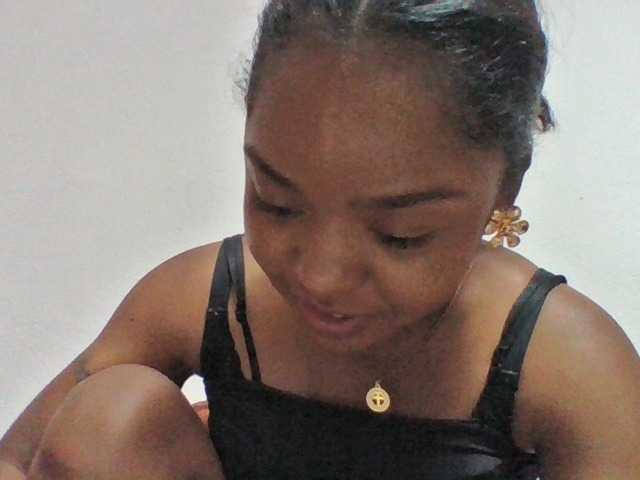 Elysa7 live cam on BongaCams