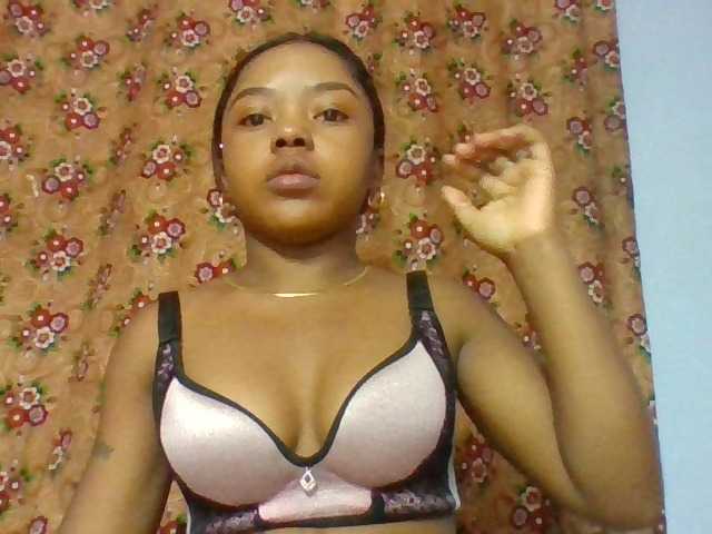 Elysa7 live cam on BongaCams