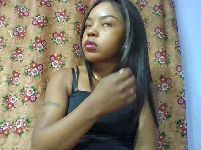 Elysa7 live cam on BongaCams
