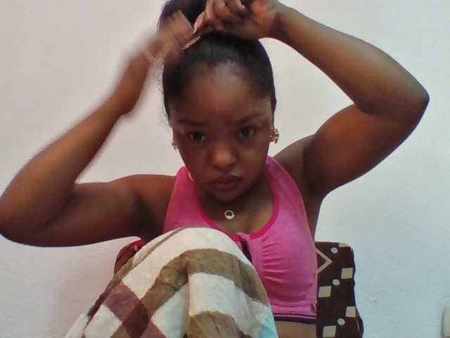 Elysa7 live cam on BongaCams