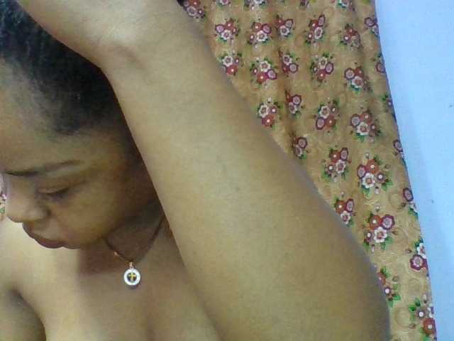 Elysa7 live cam on BongaCams