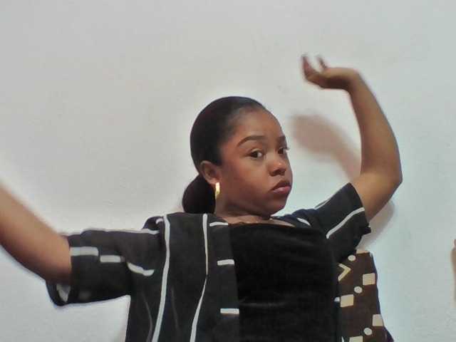 Elysa7 live cam on BongaCams
