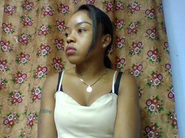 Elysa7 live cam on BongaCams