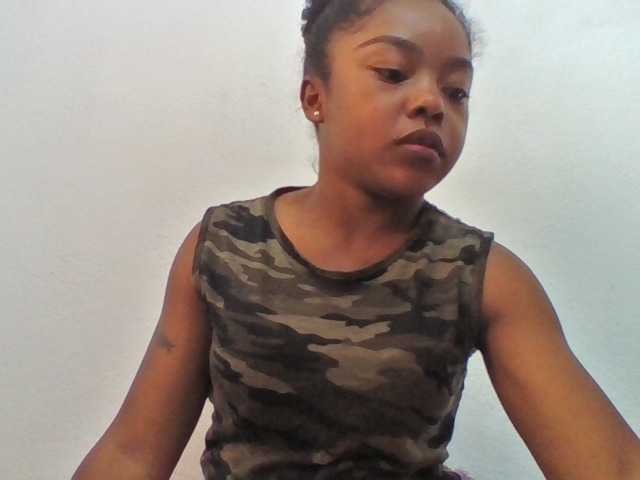 Elysa7 live cam on BongaCams