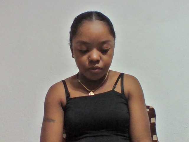 Elysa7 live cam on BongaCams