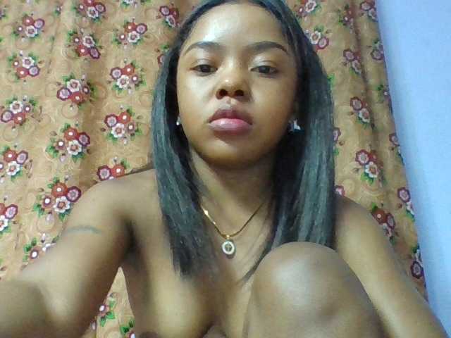 Elysa7 live cam on BongaCams