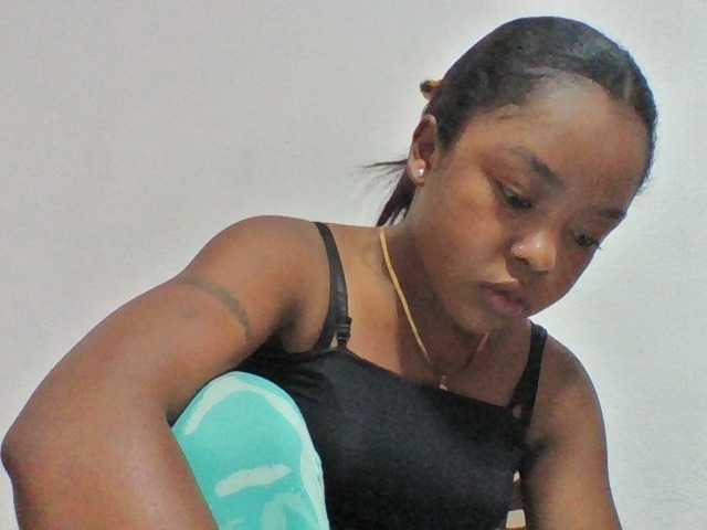 Elysa7 live cam on BongaCams