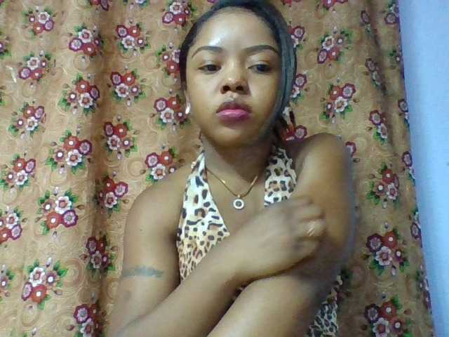 Elysa7 live cam on BongaCams
