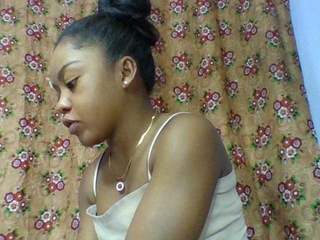 Elysa7 live cam on BongaCams