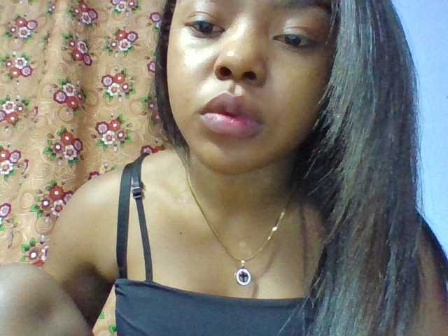 Elysa7 live cam on BongaCams