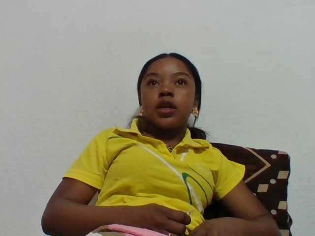 Elysa7 live cam on BongaCams