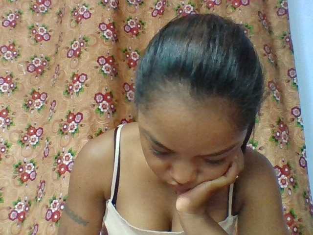 Elysa7 live cam on BongaCams