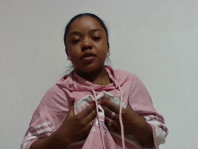 Elysa7 live cam on BongaCams