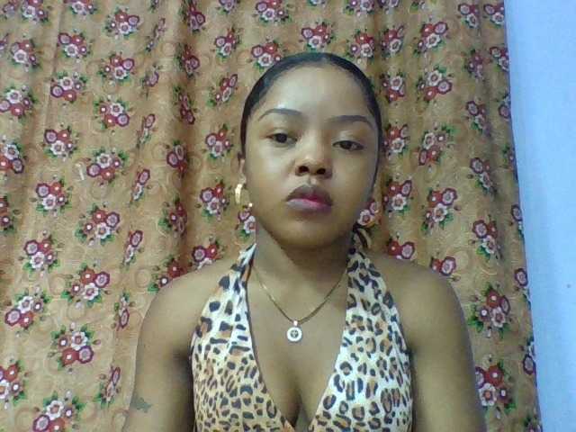 Elysa7 live cam on BongaCams