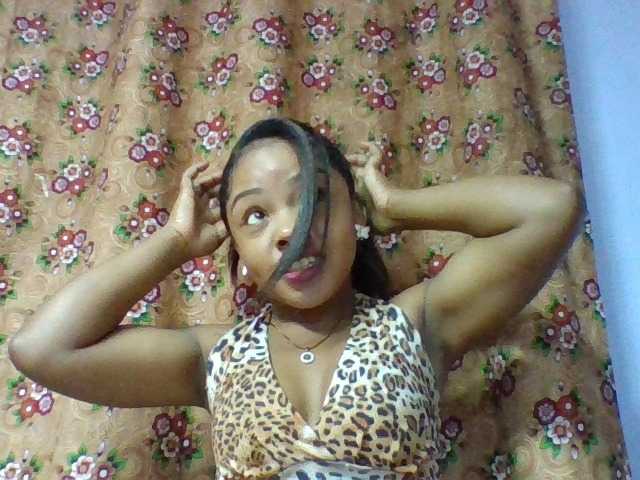 Elysa7 live cam on BongaCams