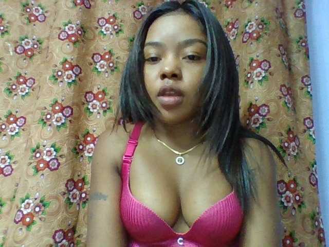 Elysa7 live cam on BongaCams