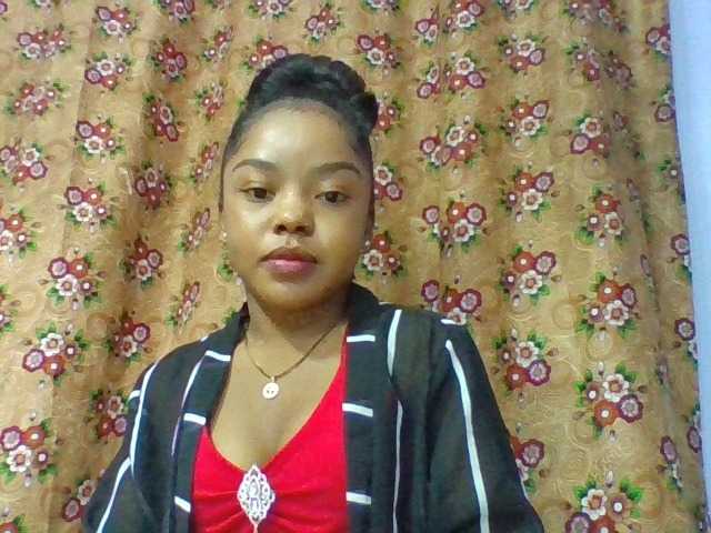Elysa7 live cam on BongaCams