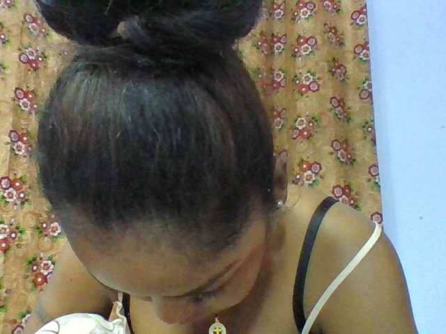 Elysa7 live cam on BongaCams