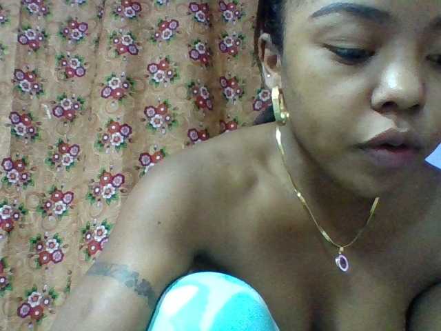 Elysa7 live cam on BongaCams