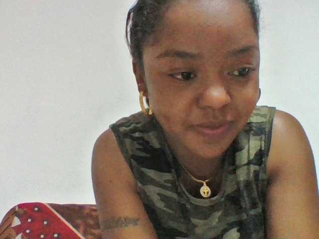 Elysa7 live cam on BongaCams