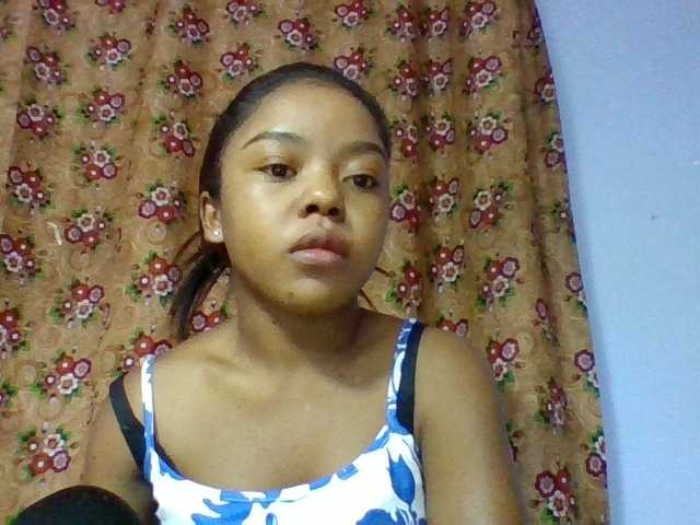 Elysa7 live cam on BongaCams