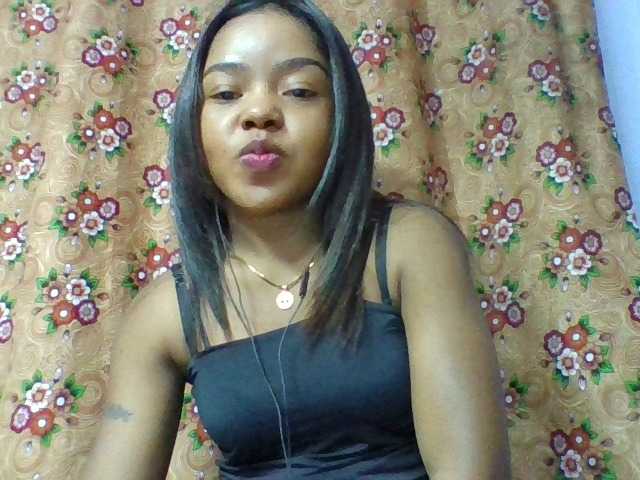 Elysa7 live cam on BongaCams