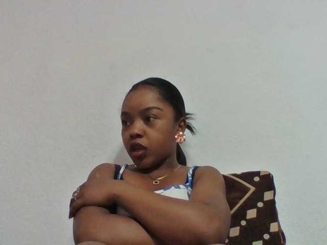 Elysa7 live cam on BongaCams