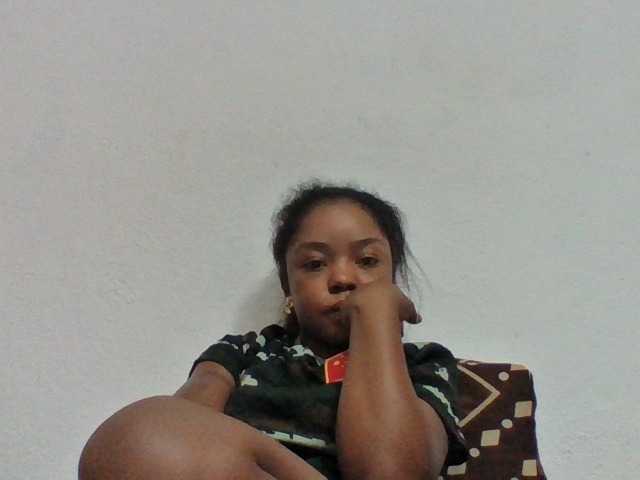 Elysa7 live cam on BongaCams