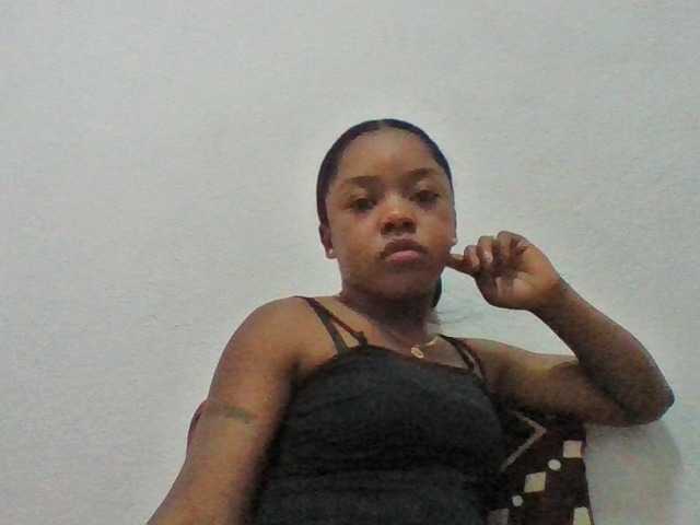 Elysa7 live cam on BongaCams
