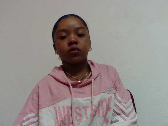 Elysa7 live cam on BongaCams