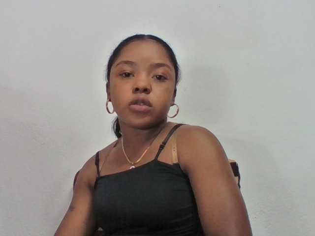 Elysa7 live cam on BongaCams
