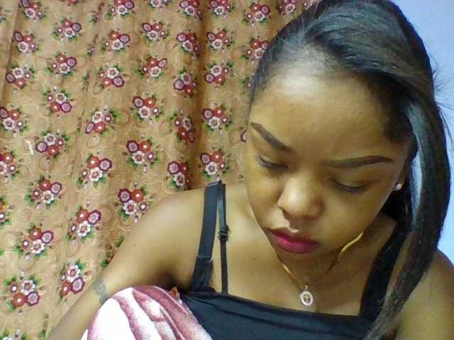 Elysa7 live cam on BongaCams